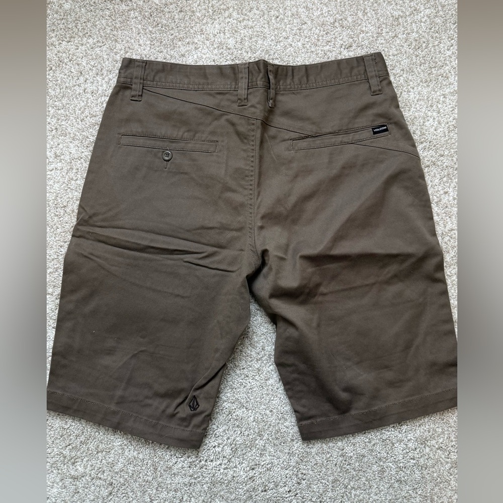 Volcom Men's Olive Brown Flat Front Shorts - Picture 4 of 4